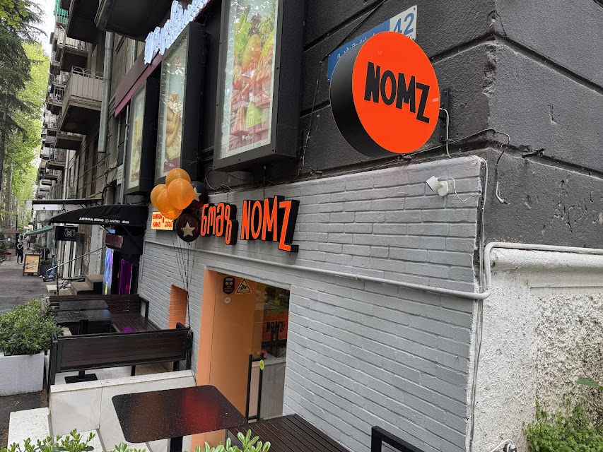 NOMZ Shawarma & Hummus placement
