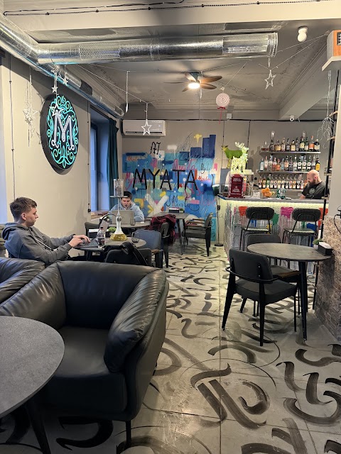 Myata Lounge — Vake placement