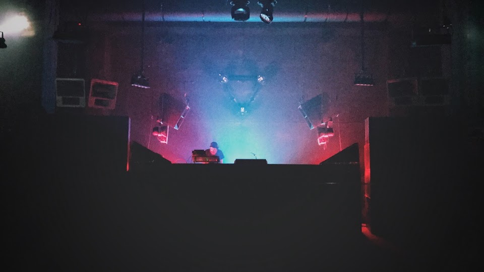KHIDI CLUB 中 კლუბი ხიდი placement